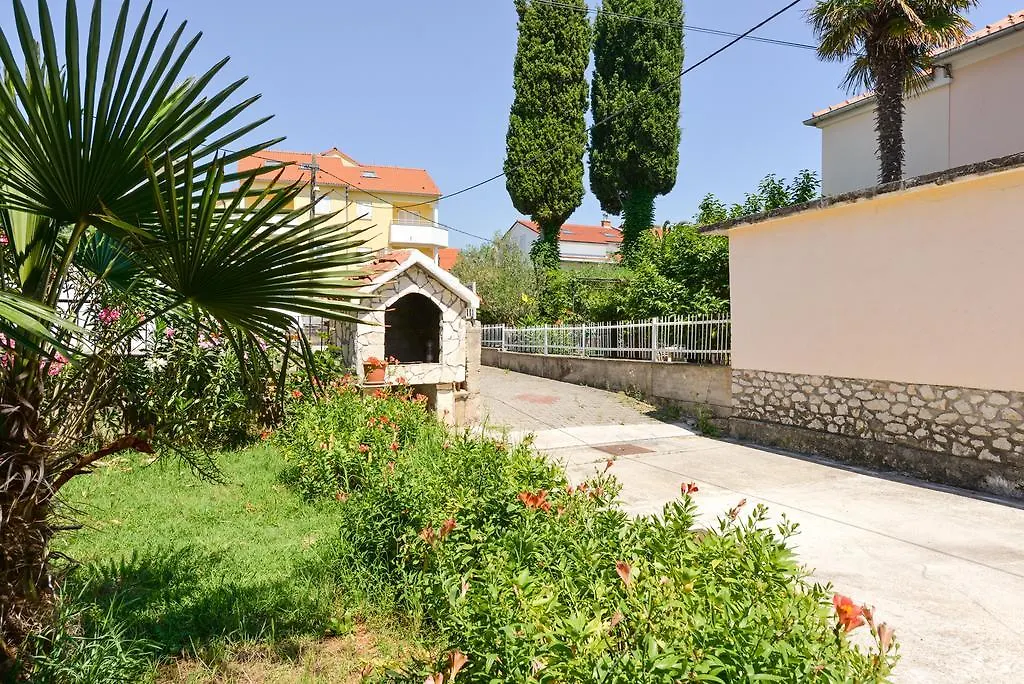 Apartment Nora Zadar