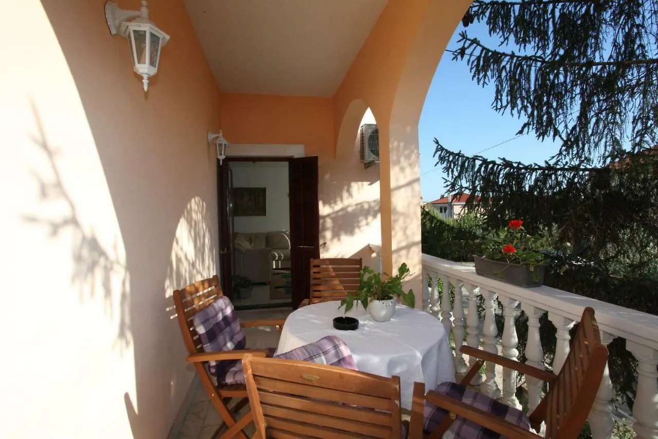 Apartment Nora Zadar